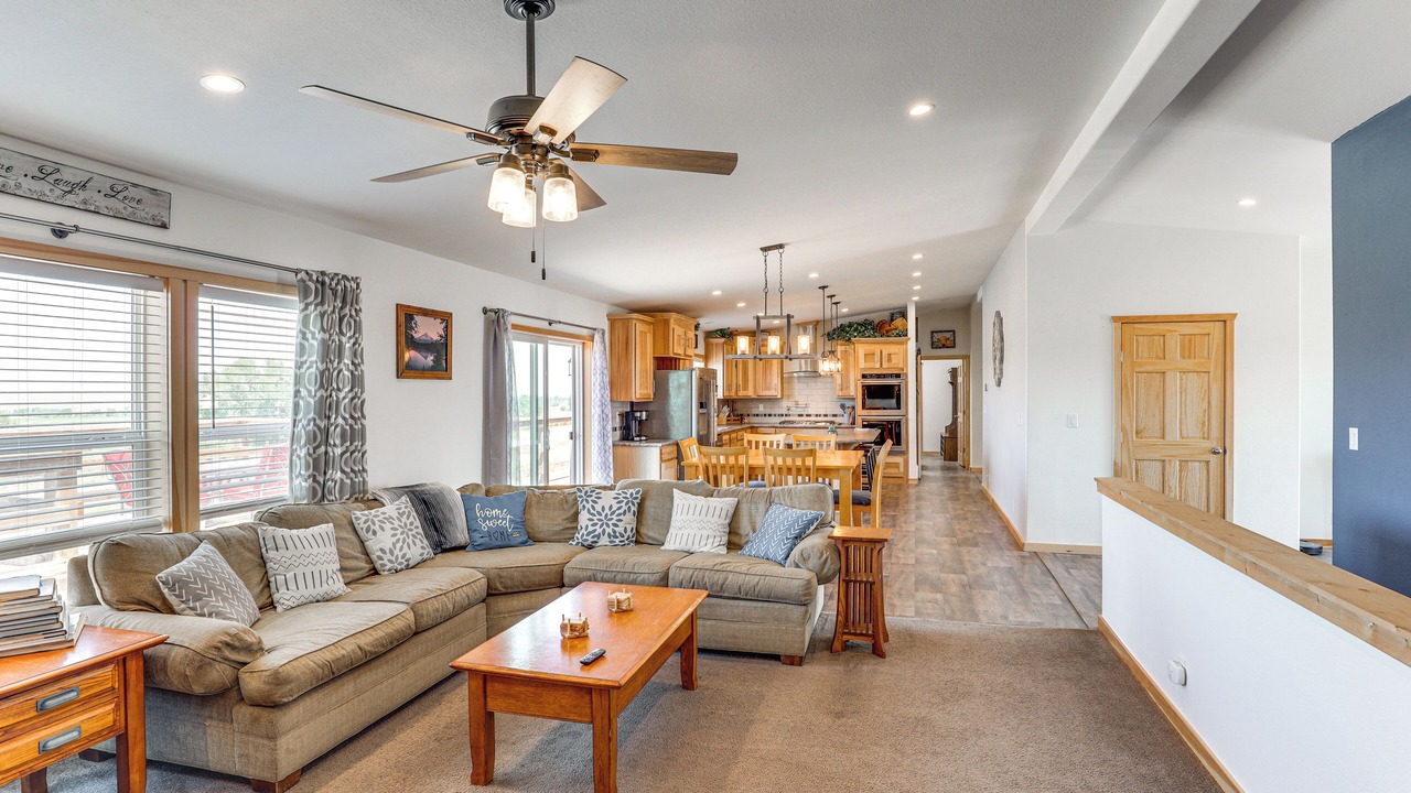 Photo of Livingroom in Lander