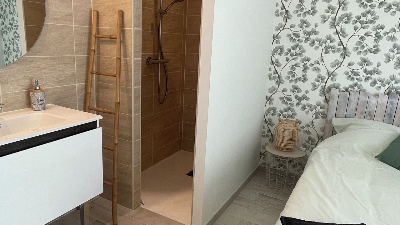 Photo of Bedroom in Laval