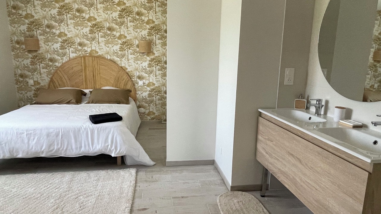 Photo of Bedroom in Laval