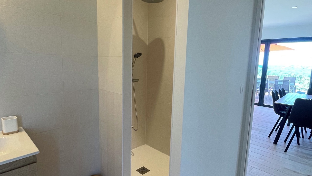 Photo of Bathroom in Laval