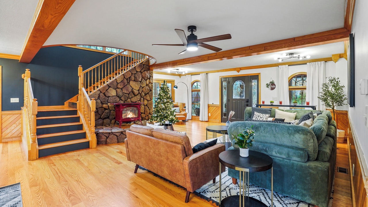 Photo of Livingroom in Laurelville