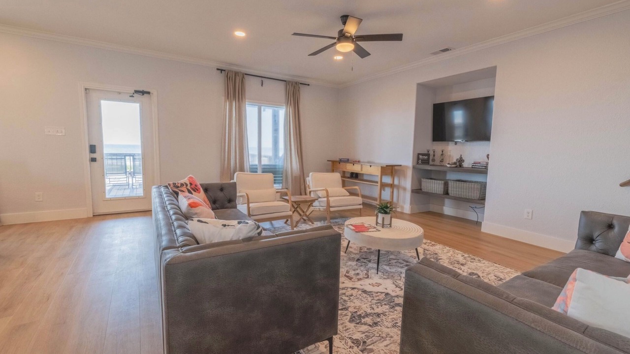 Photo of Livingroom in Surfside Beach