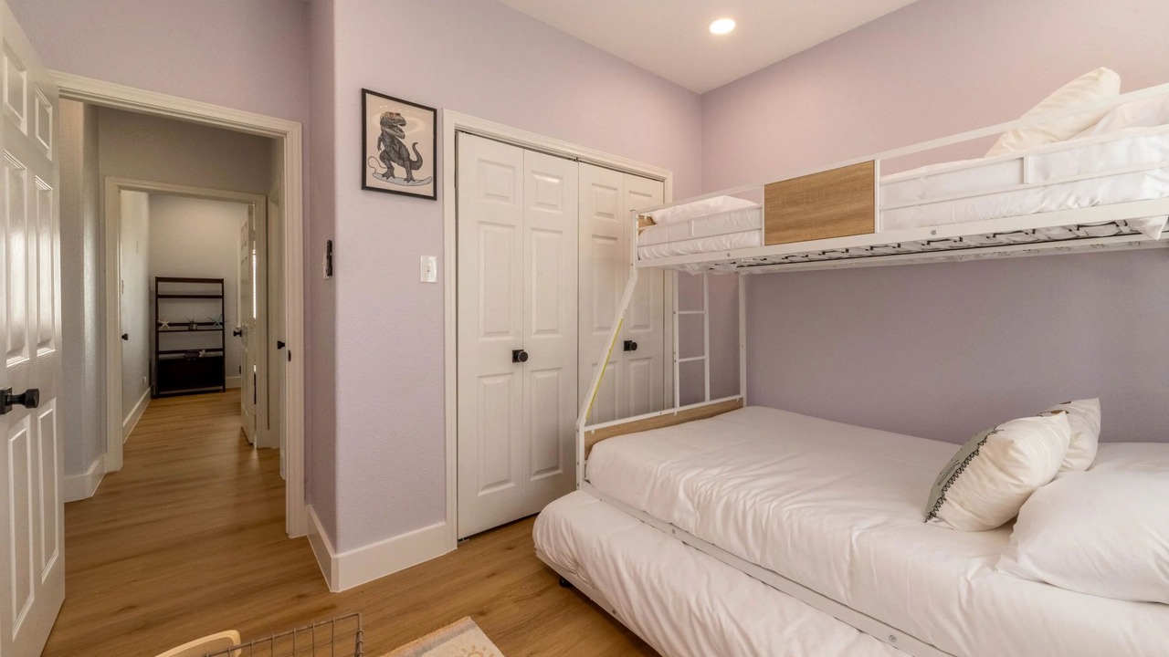 Photo of Bedroom in Surfside Beach
