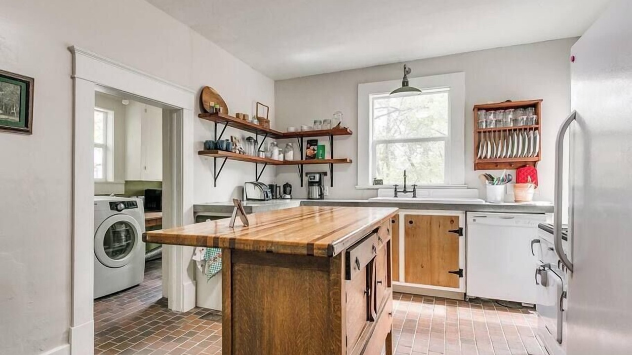 Photo of Kitchen in Guthrie