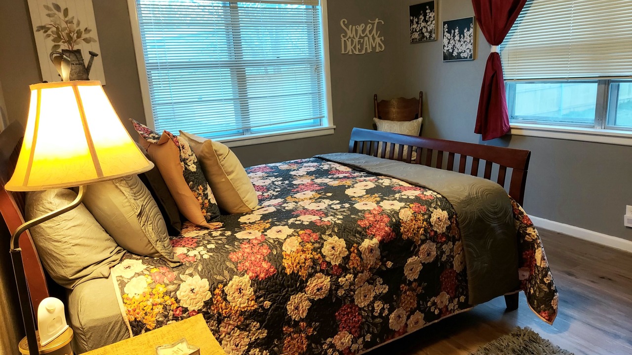 Photo of Bedroom in Elm Mott