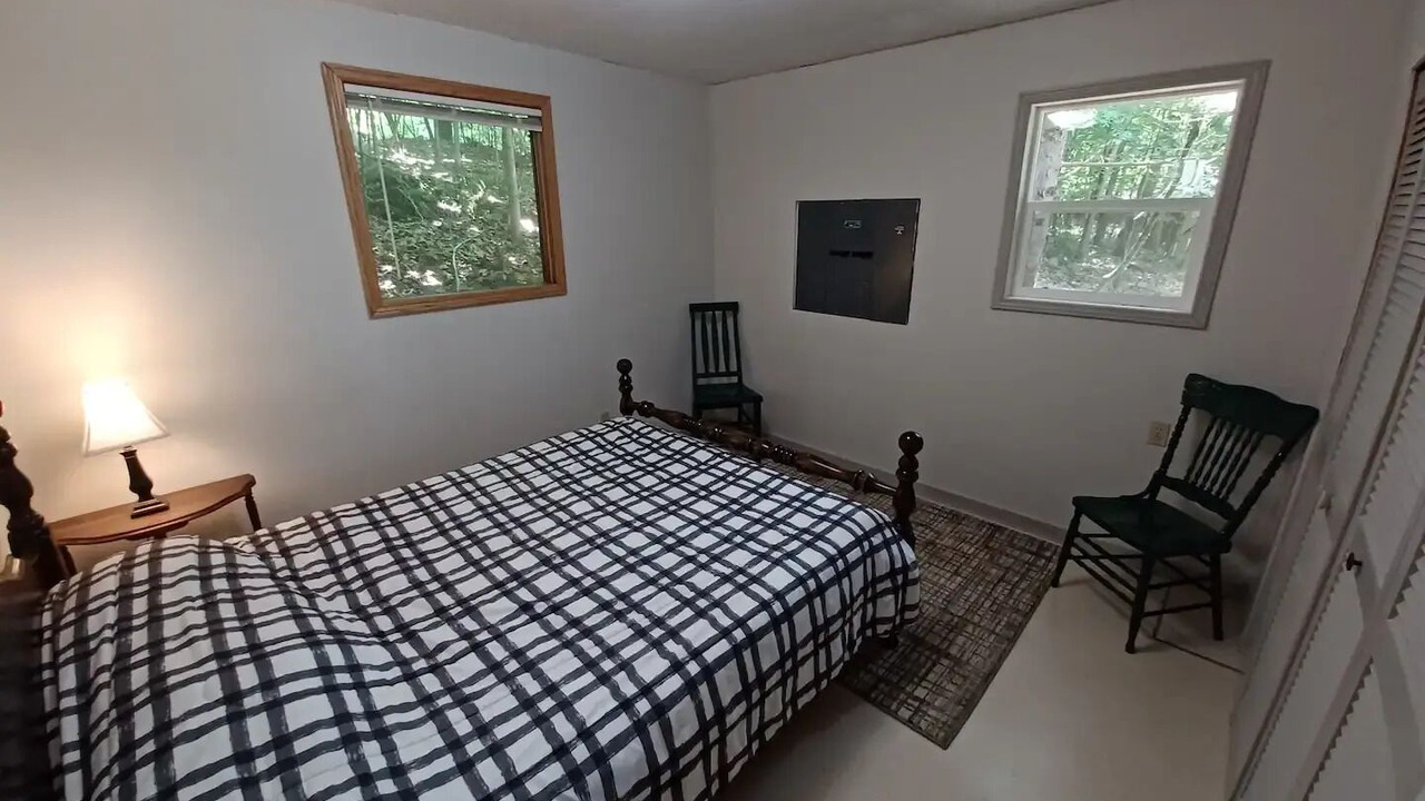 Photo of Bedroom in Frontenac