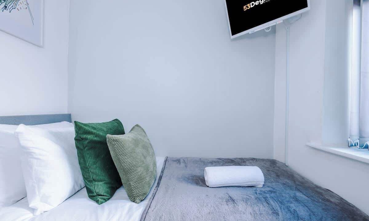 Photo of Others in Clayton