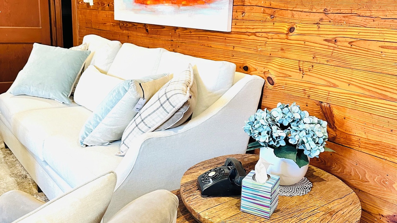 Photo of Livingroom in Sulphur