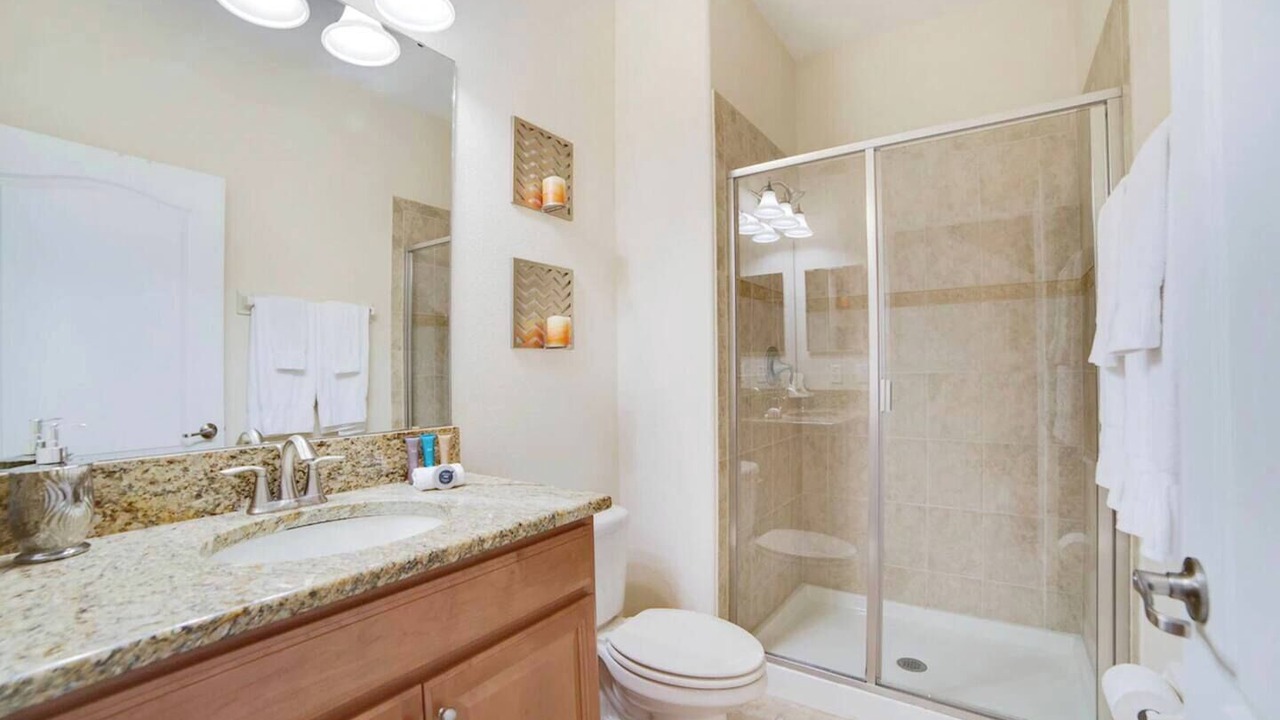Photo of Bathroom in Lindfields