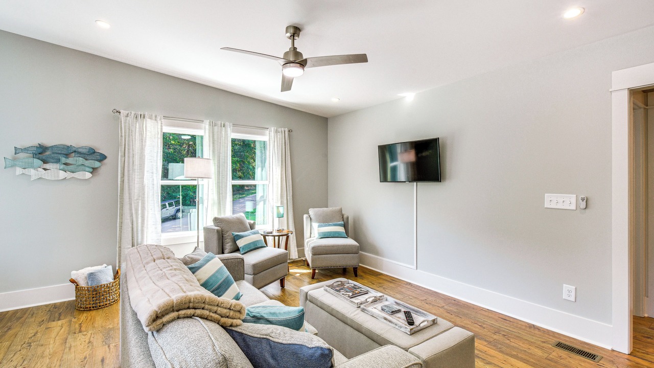 Photo of Livingroom in Reed Creek