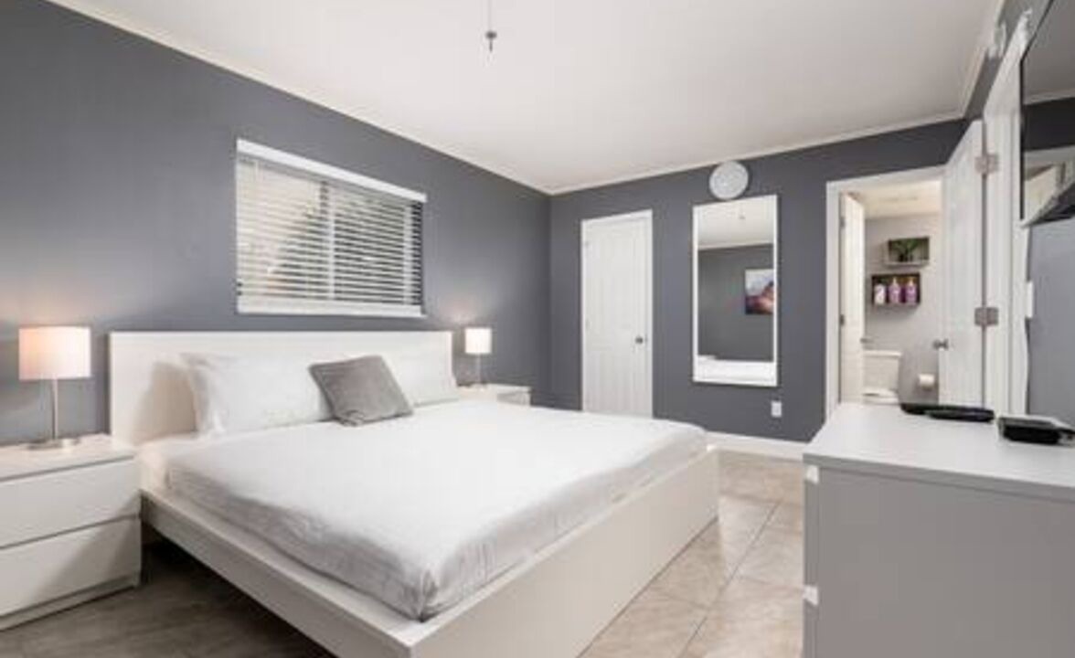 Photo of Bedroom in Coral Heights