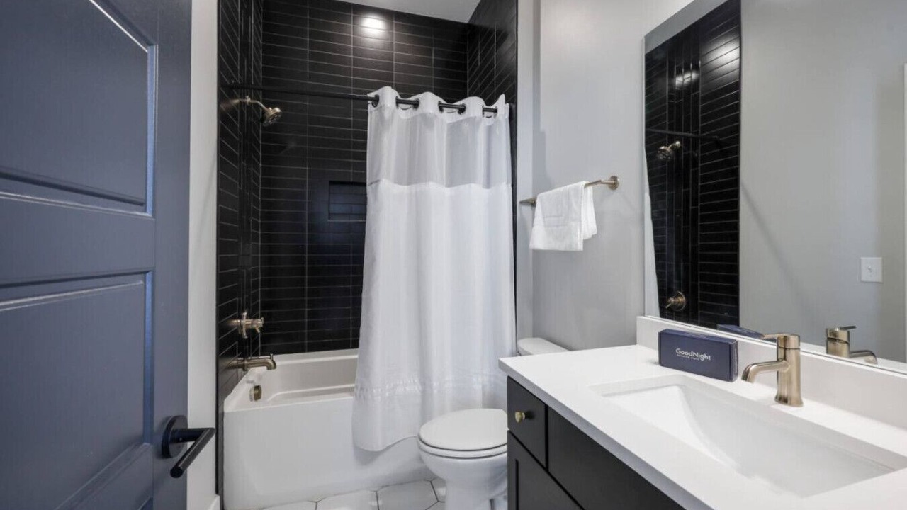Photo of Bathroom in West End