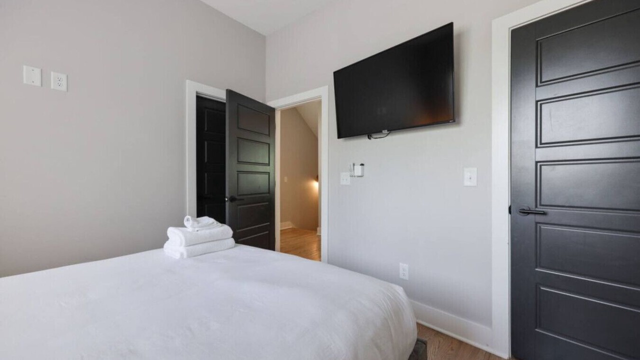 Photo of Bedroom in West End