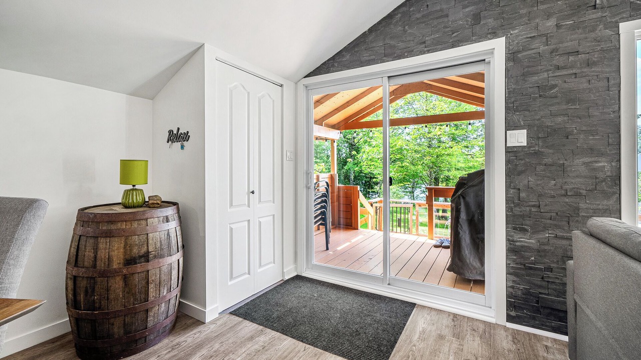 Photo of Others in Weedon