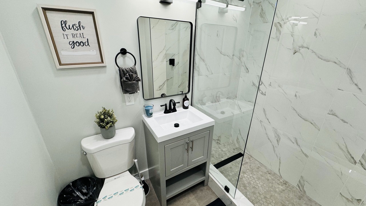 Photo of Bathroom in Lake Ridge