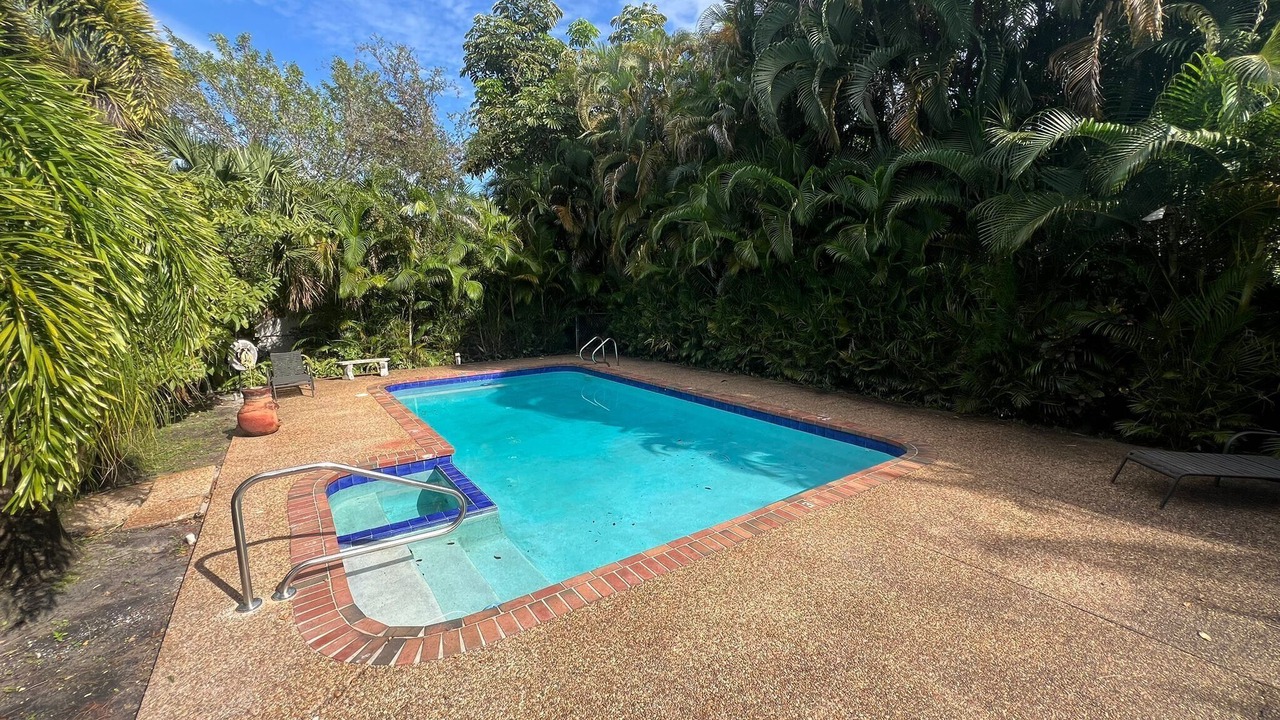 Photo of Outdoor in Lake Ridge
