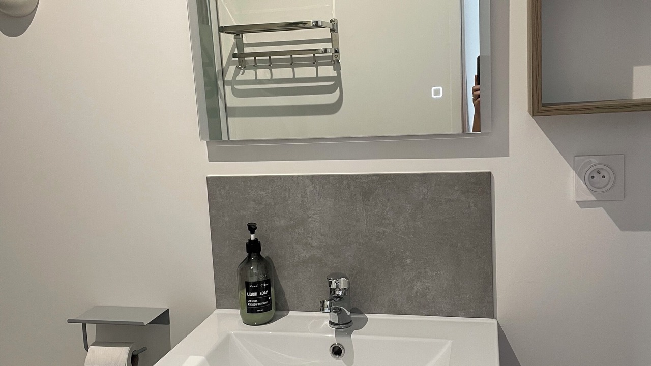 Photo of Bathroom in Saint-Symphorien-d'Ozon