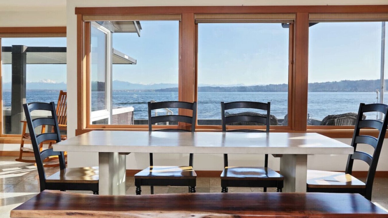 Photo of Others in Clinton