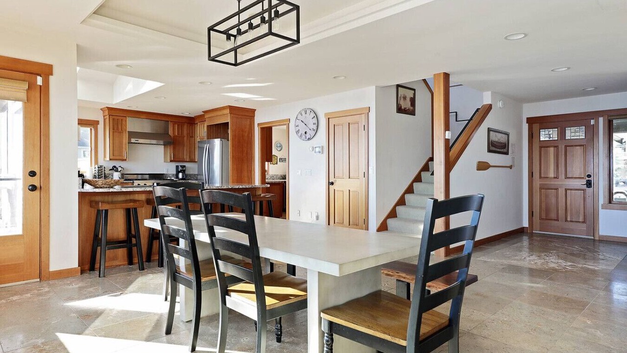 Photo of Livingroom in Clinton