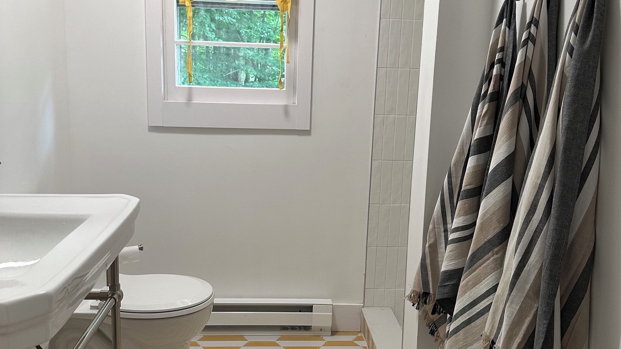 Photo of Bathroom in Narrowsburg