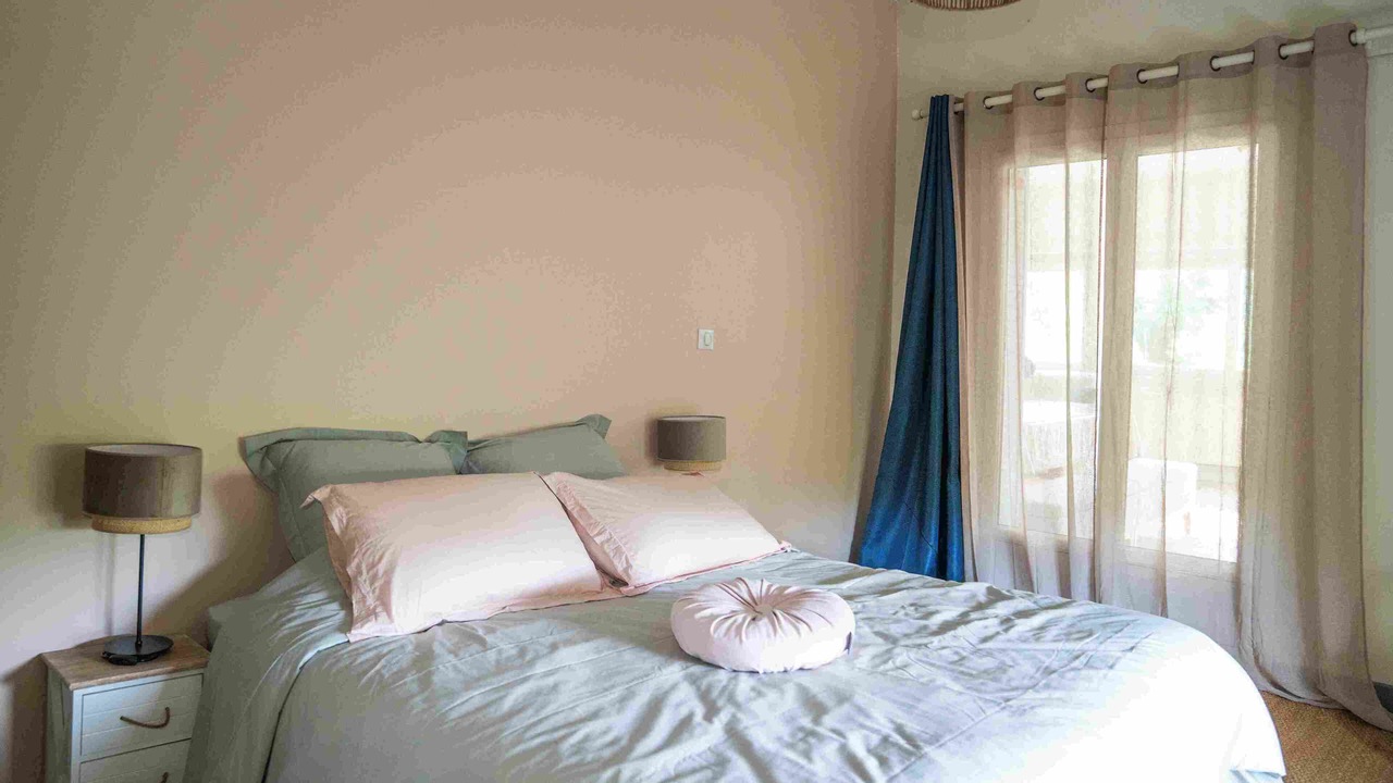 Photo of Bedroom in Villainville