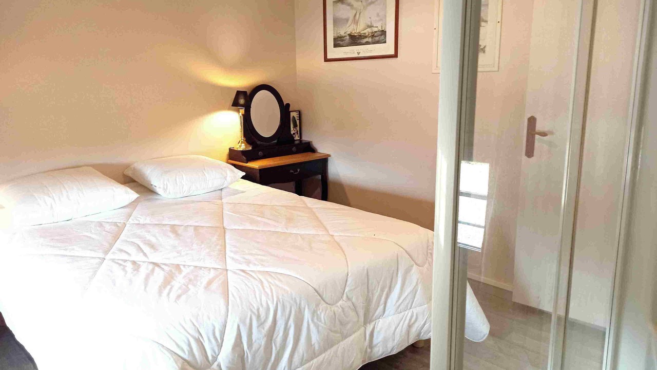 Photo of Bedroom in Villainville