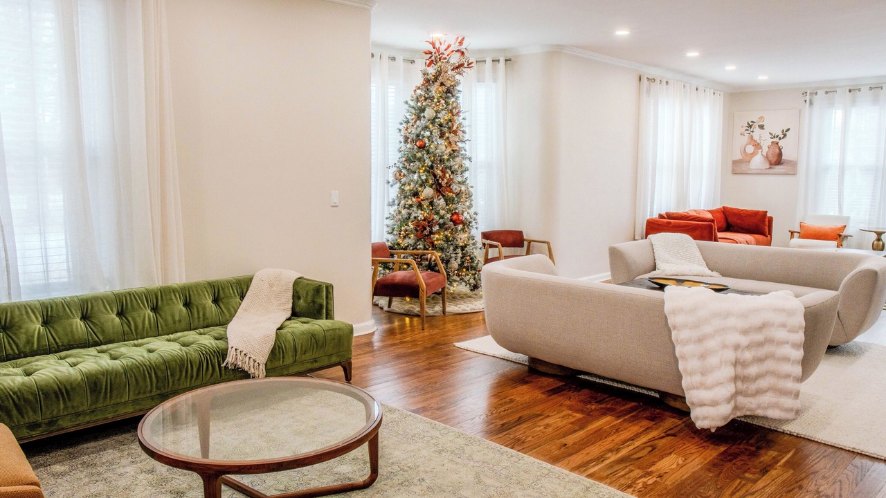 Photo of Livingroom in Orange