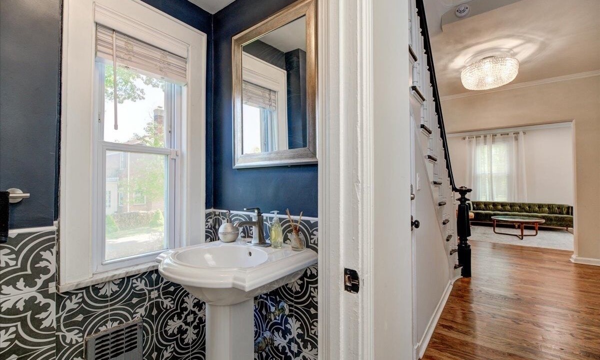 Photo of Bedroom in Orange