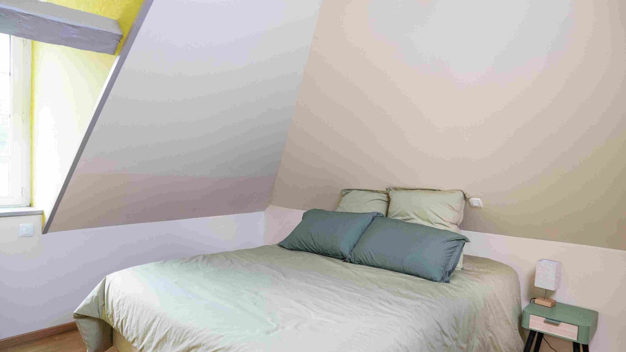 Photo of Bedroom in Villainville