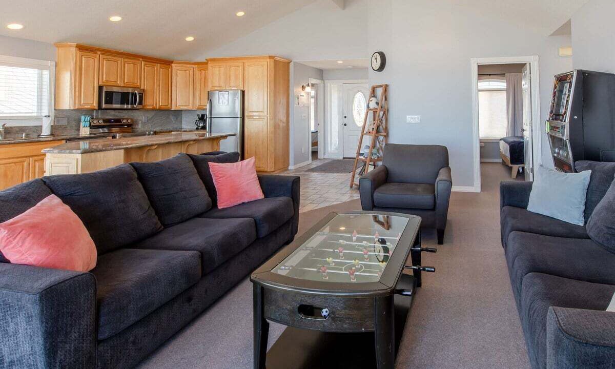 Photo of Livingroom in Kiwanda Shores