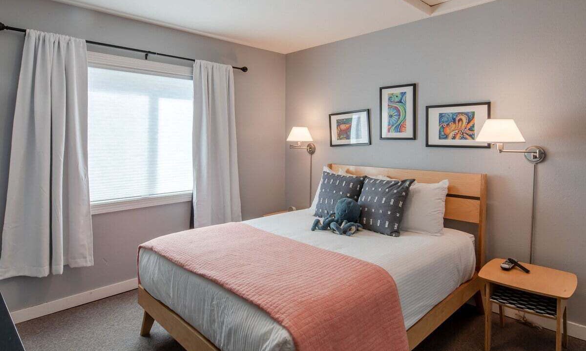 Photo of Bedroom in Kiwanda Shores