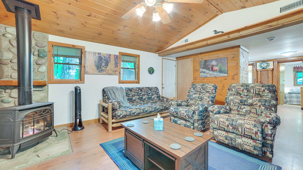Photo of Bedroom in Rose City