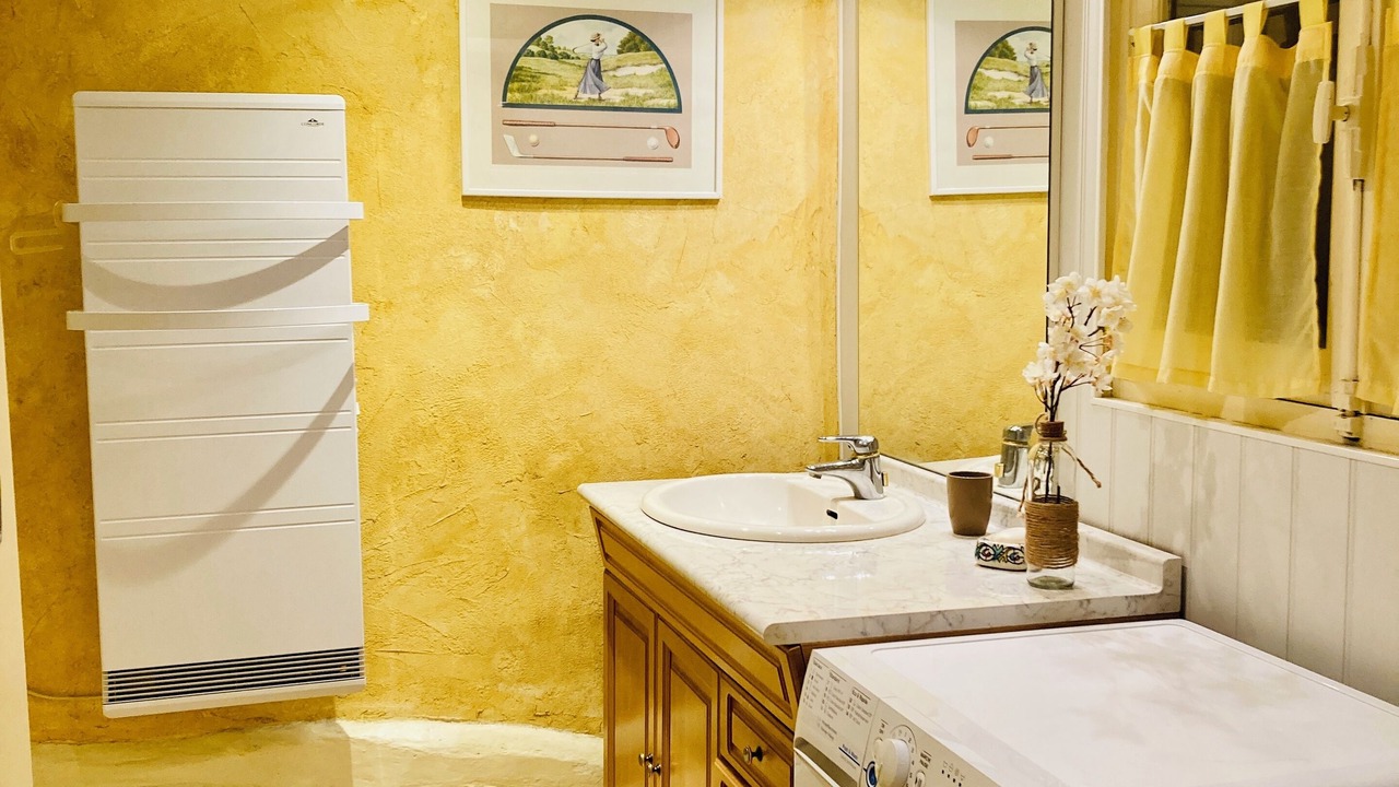 Photo of Bathroom in Thil-Manneville