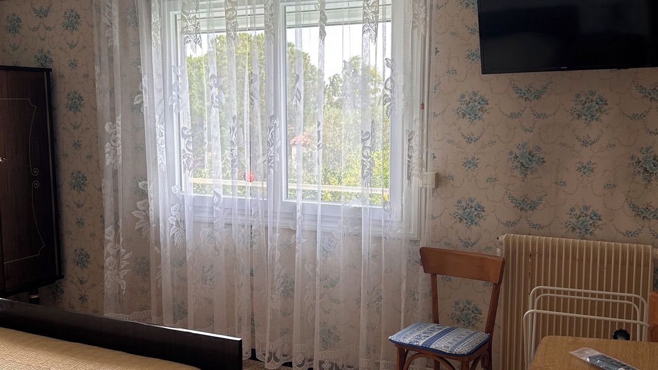 Photo of Bedroom in Saint-Esteve