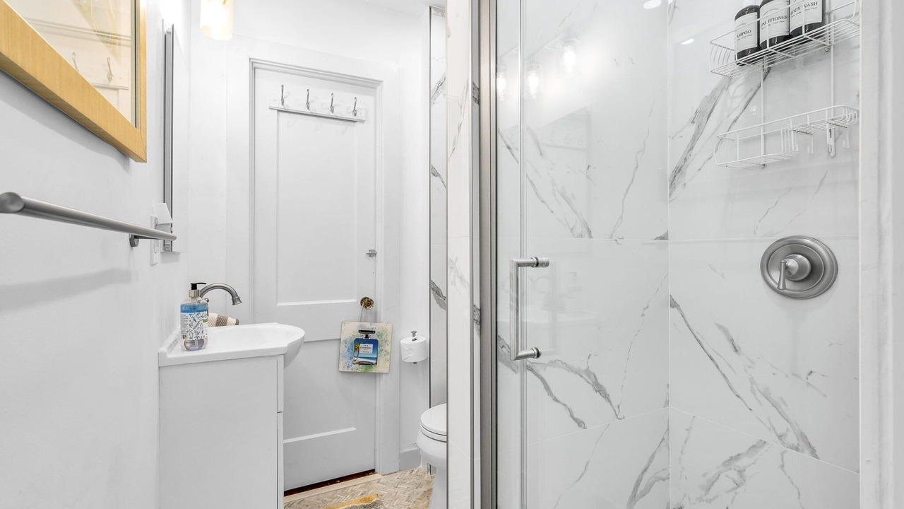 Photo of Bathroom in Flamingo Parks