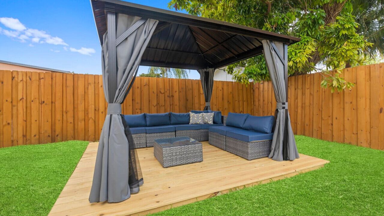Photo of Patio Balcony in Fontainebleau