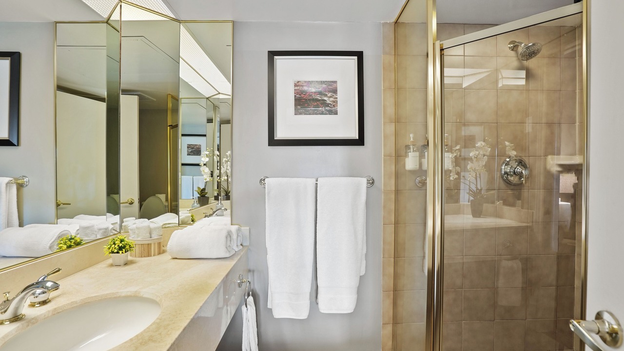 Photo of Bathroom in Oro-Medonte