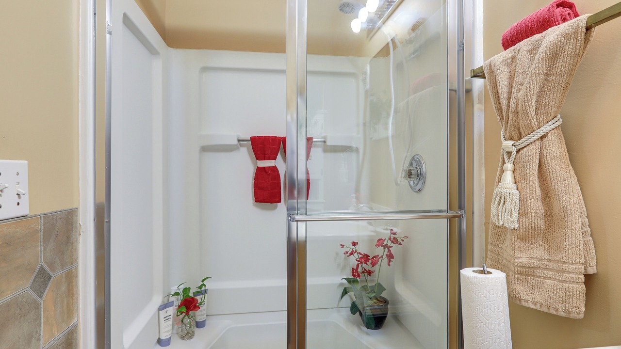 Photo of Bathroom in Stone Mountain