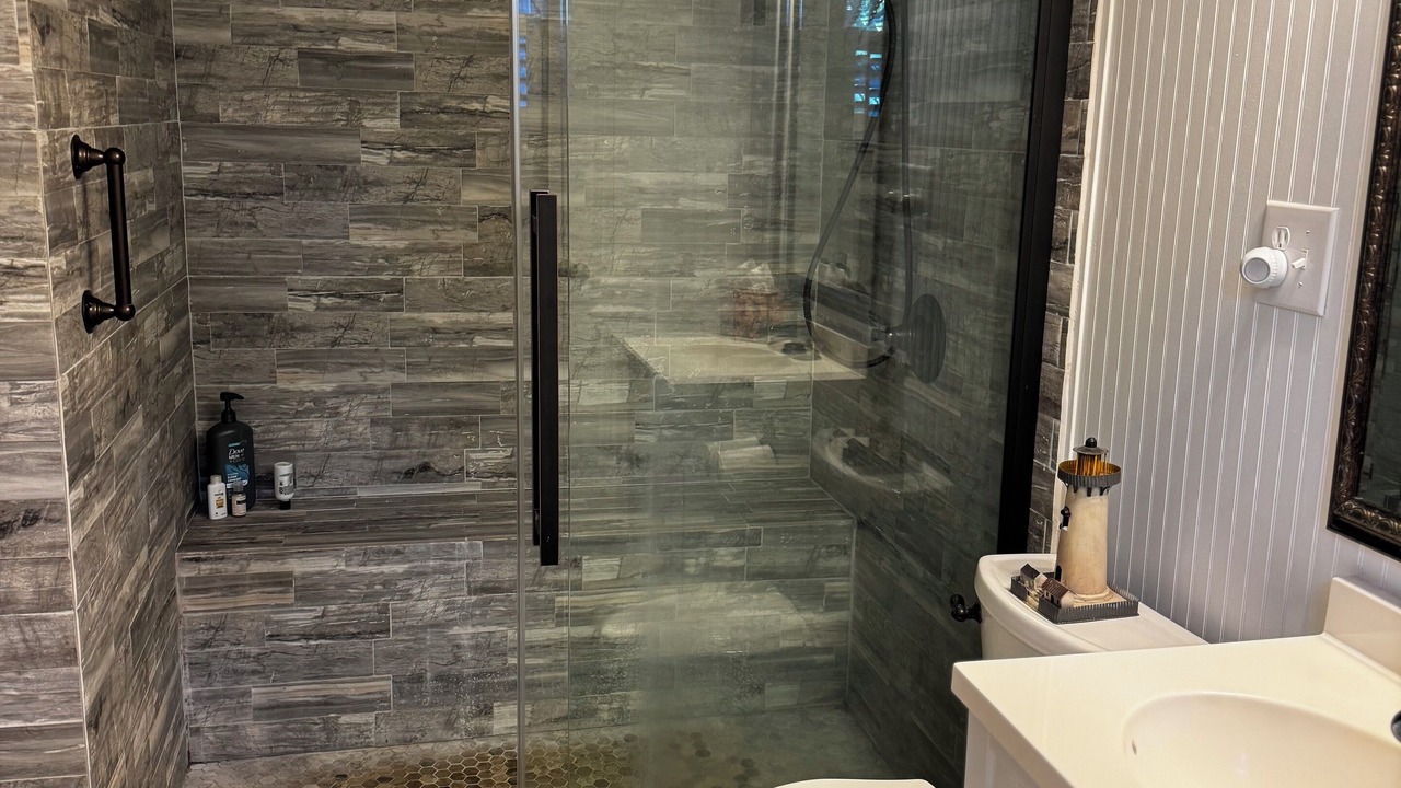 Photo of Bathroom in Tool