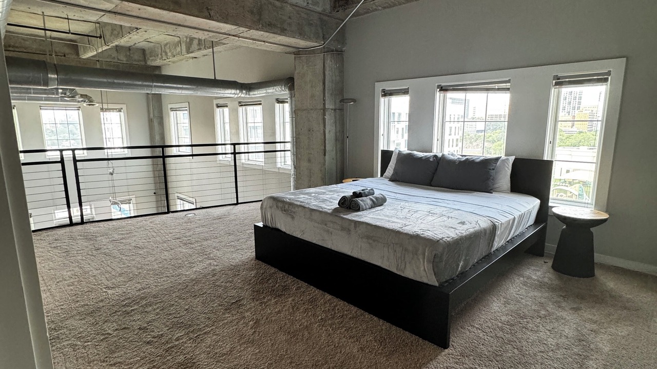 Photo of Bedroom in Loring Heights