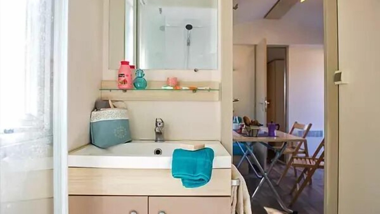 Photo of Bathroom in Ivry-la-Bataille