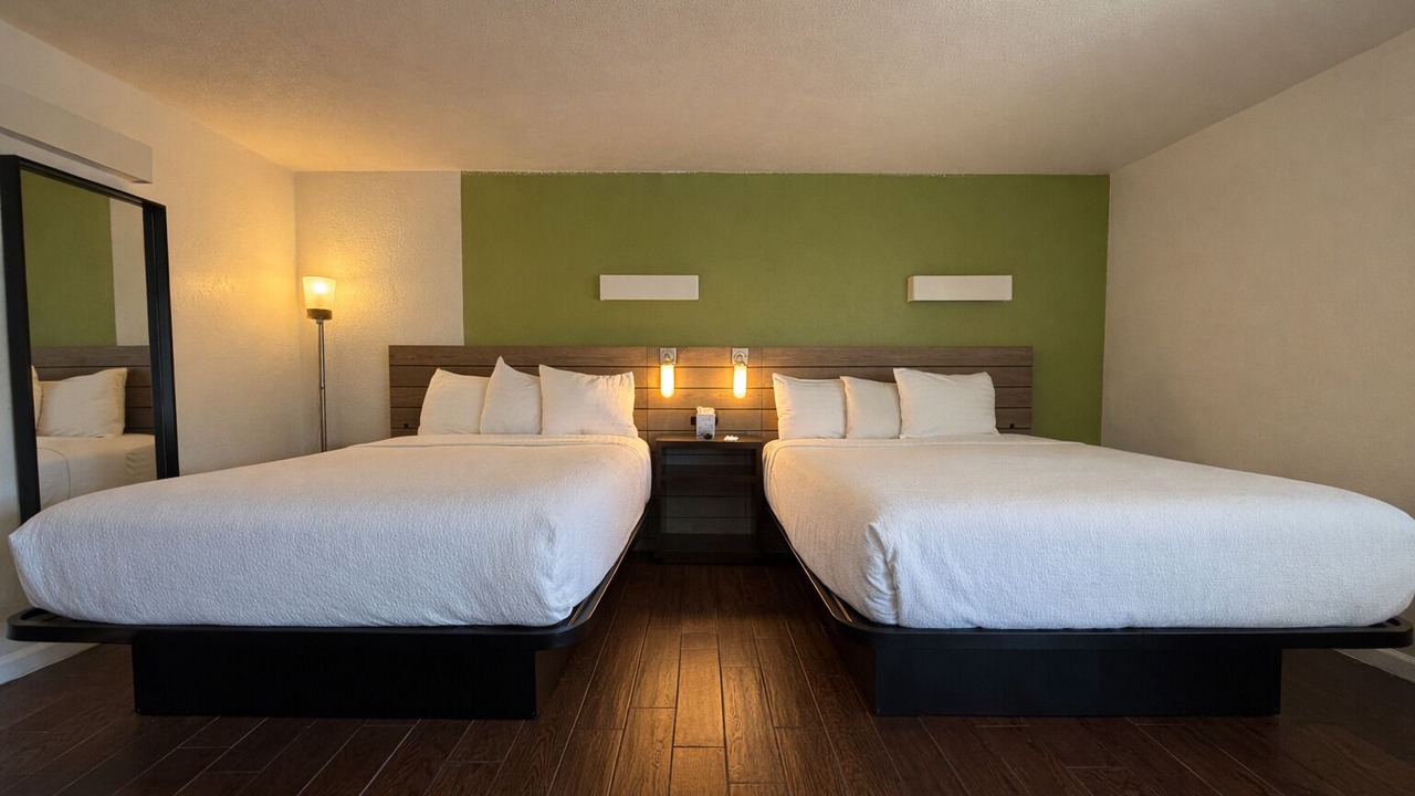 Photo of Bedroom in Munras Avenue