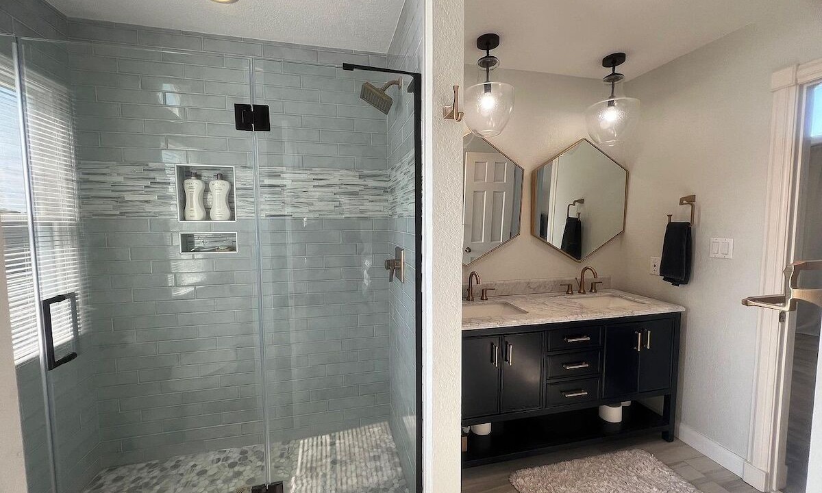 Photo of Bathroom in Monteray Shores