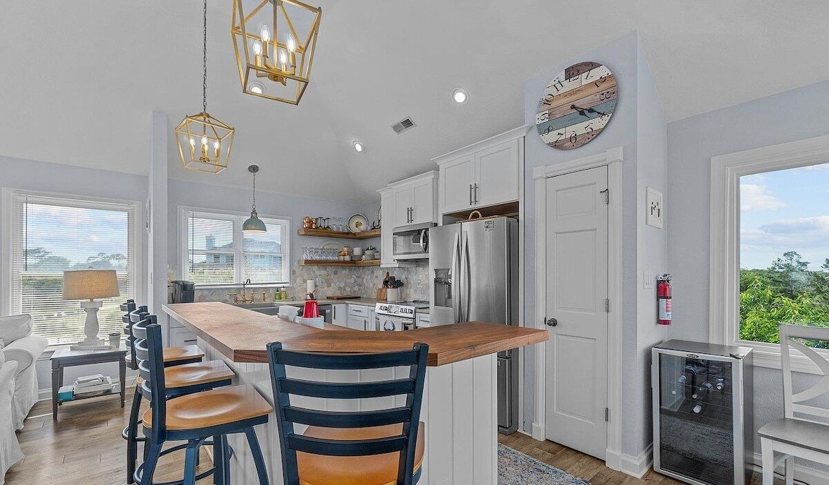 Photo of Kitchen in Monteray Shores