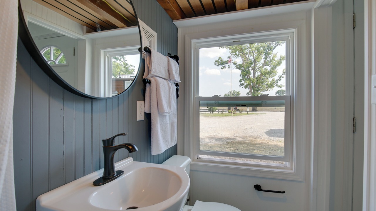 Photo of Bathroom in Defiance