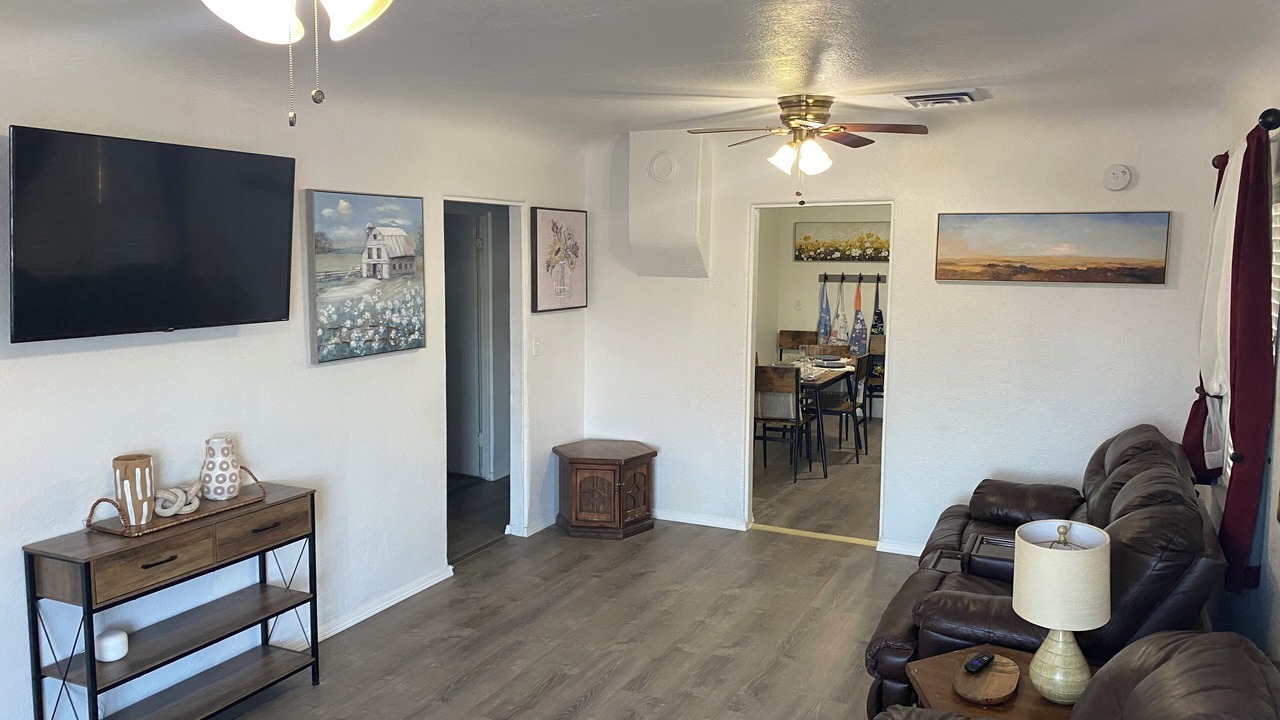 Photo of Livingroom in Safford