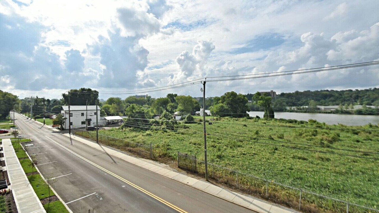 Photo of Others in Knoxville