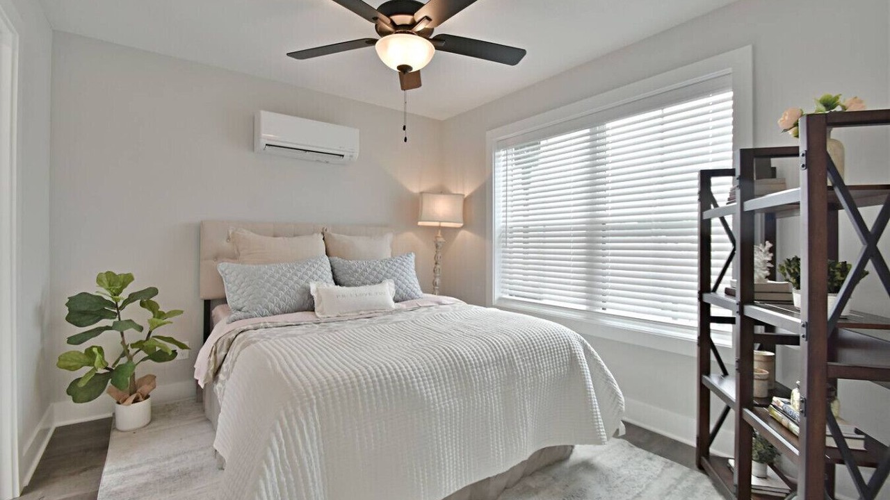 Photo of Bedroom in Knoxville