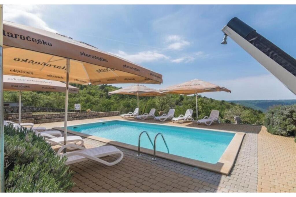 Photo of Outdoor in Rogocana