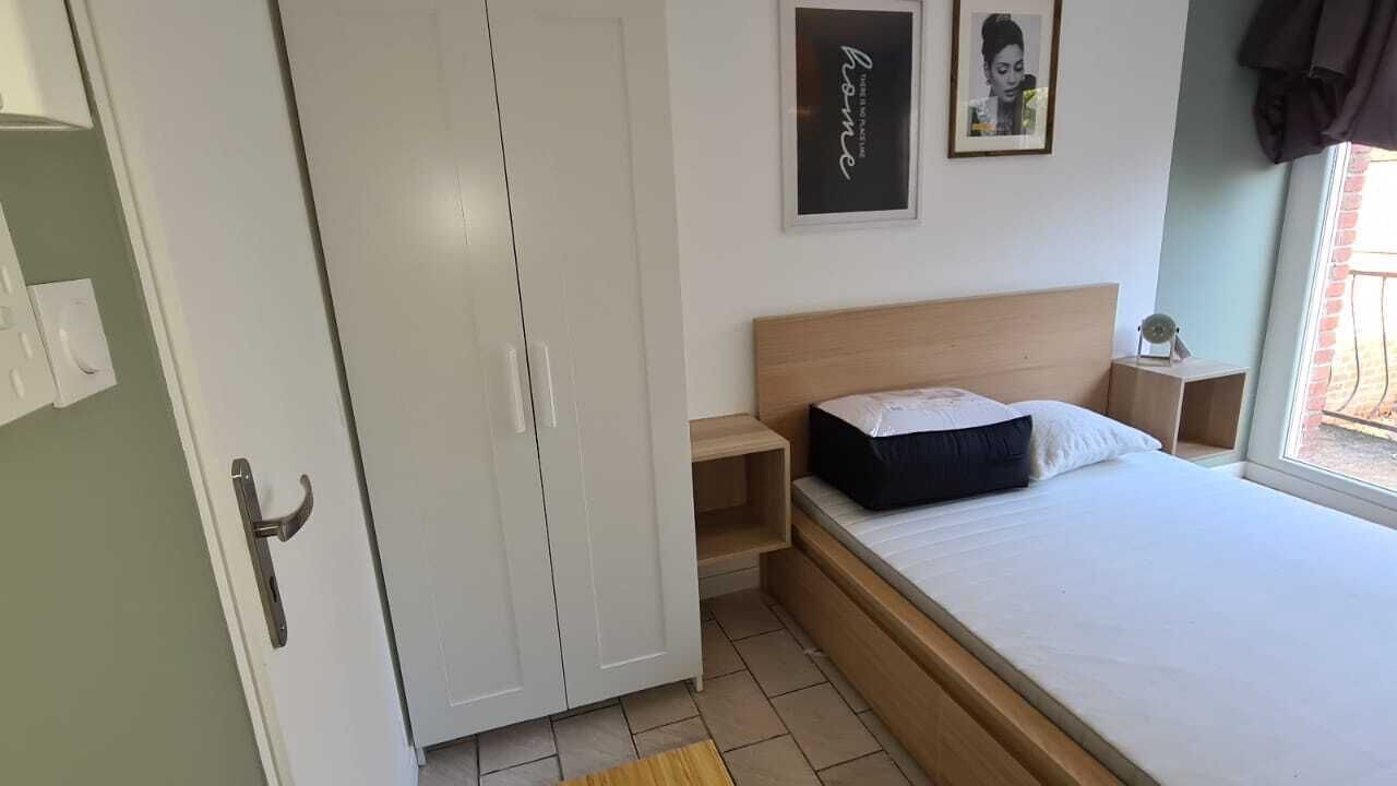 Photo of Bedroom in Douai